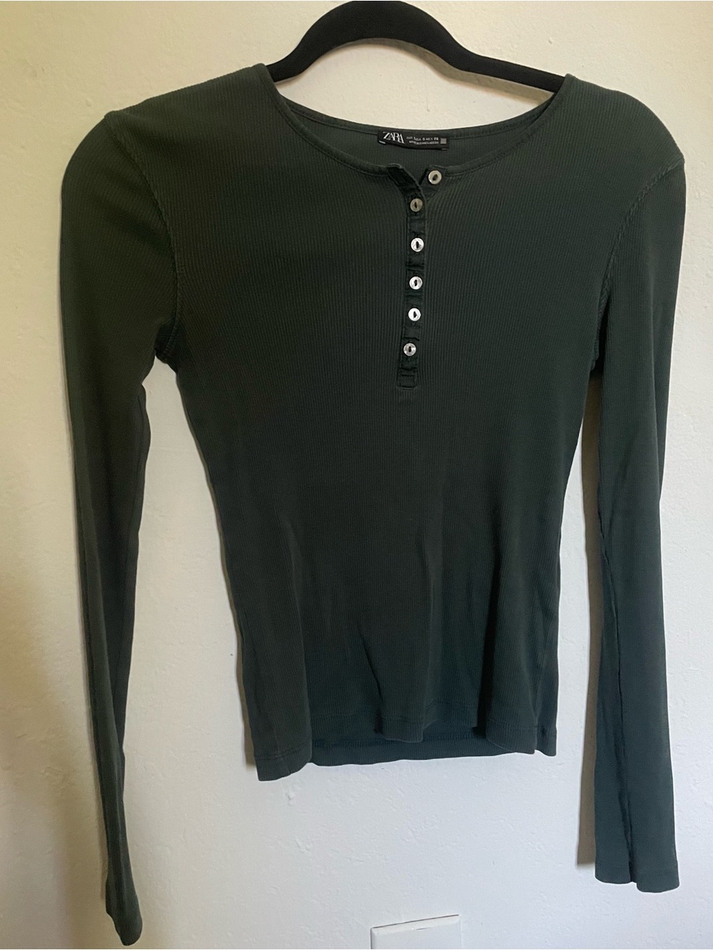 ZARA Dark Olive Ribbed Henley Long Sleeve Top